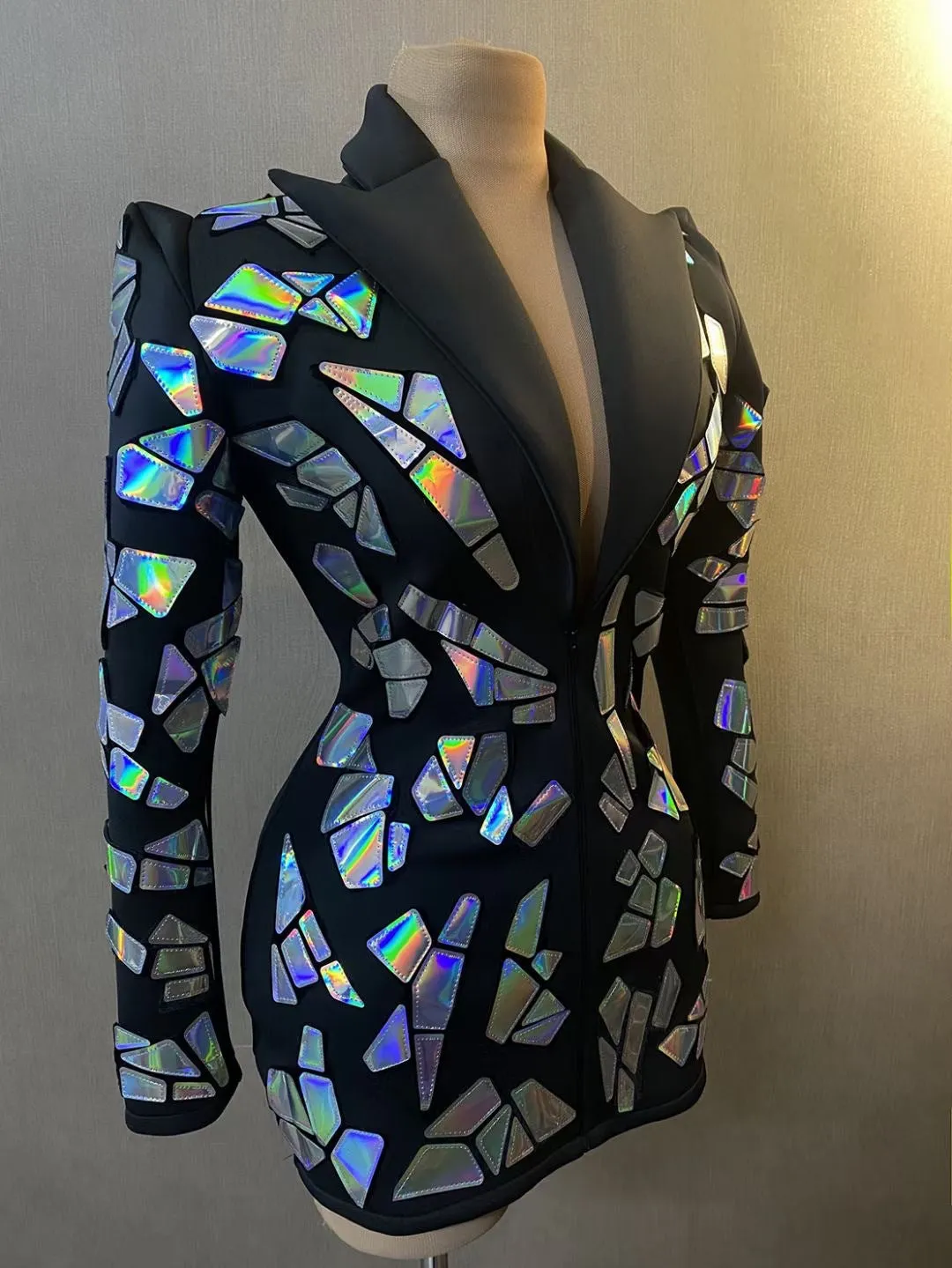 ADELAIDE GEOMETRIC LASER BLAZER MINI DRESS Gloria Lanvin