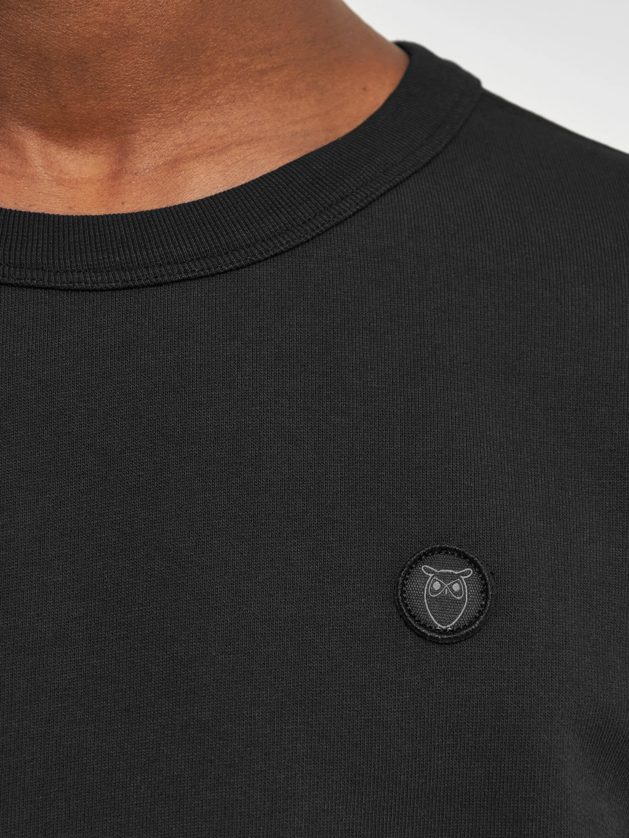 Basic badge sweat - Black Jet Knowledge Cotton