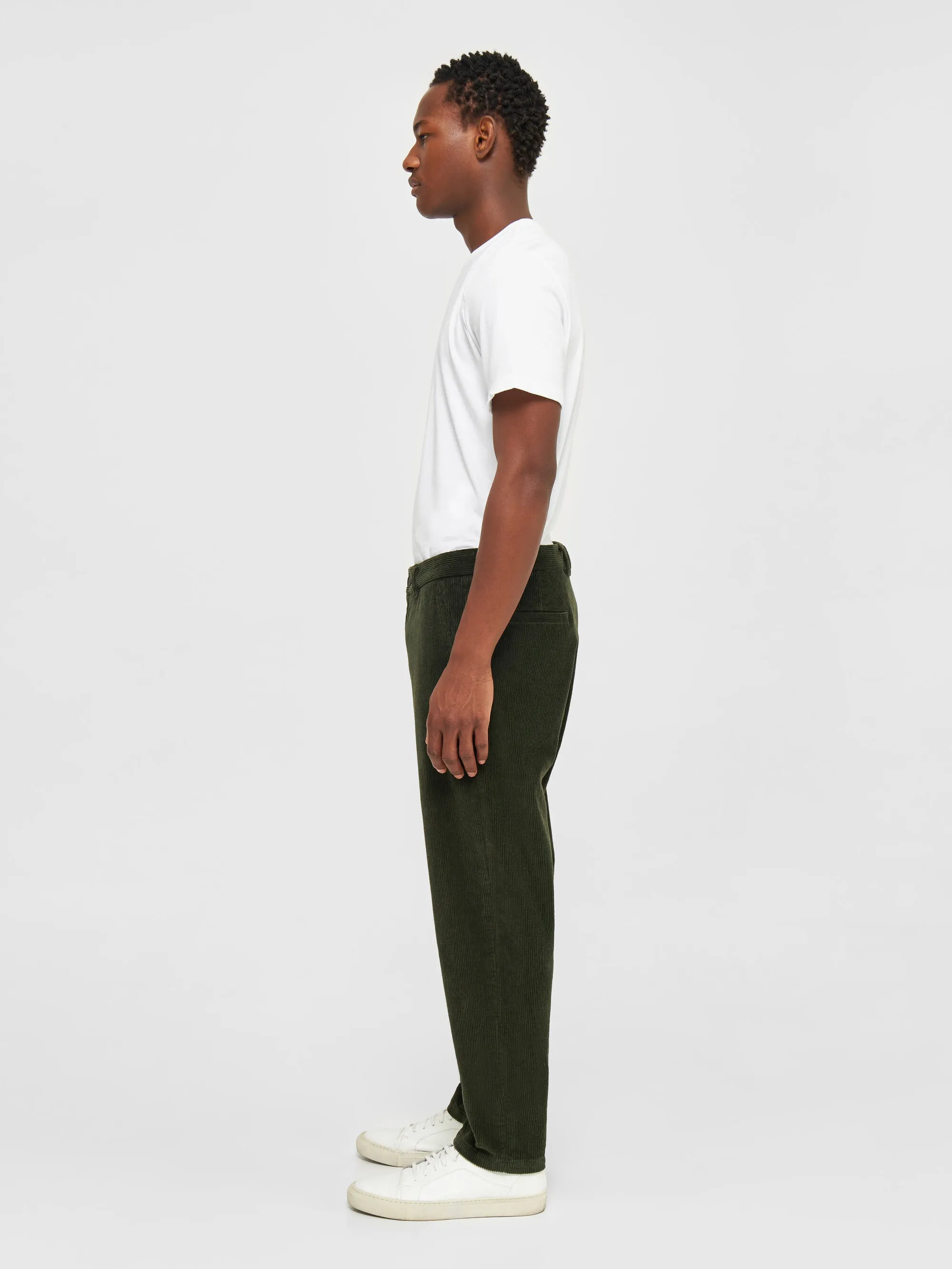 CHUCK regular 8-wales corduroy chino pants - Forrest Night Knowledge Cotton