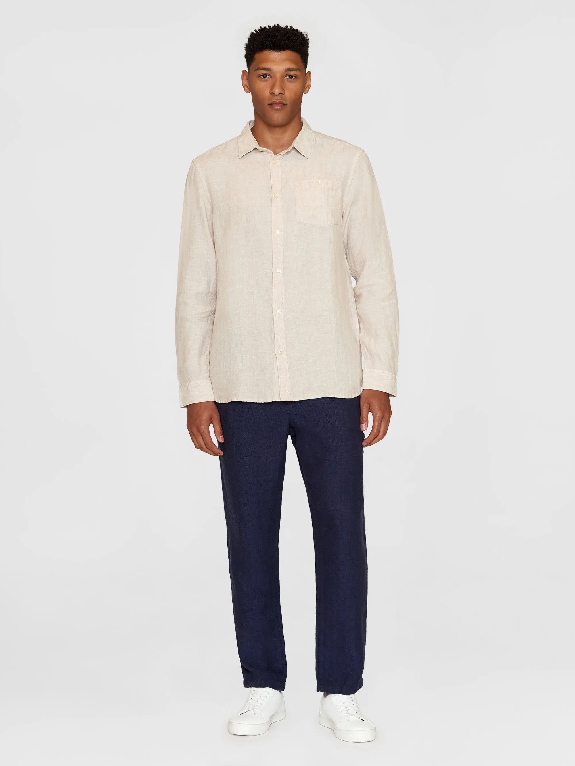 Custom fit linen shirt - Yarndyed - Light feather gray Knowledge Cotton