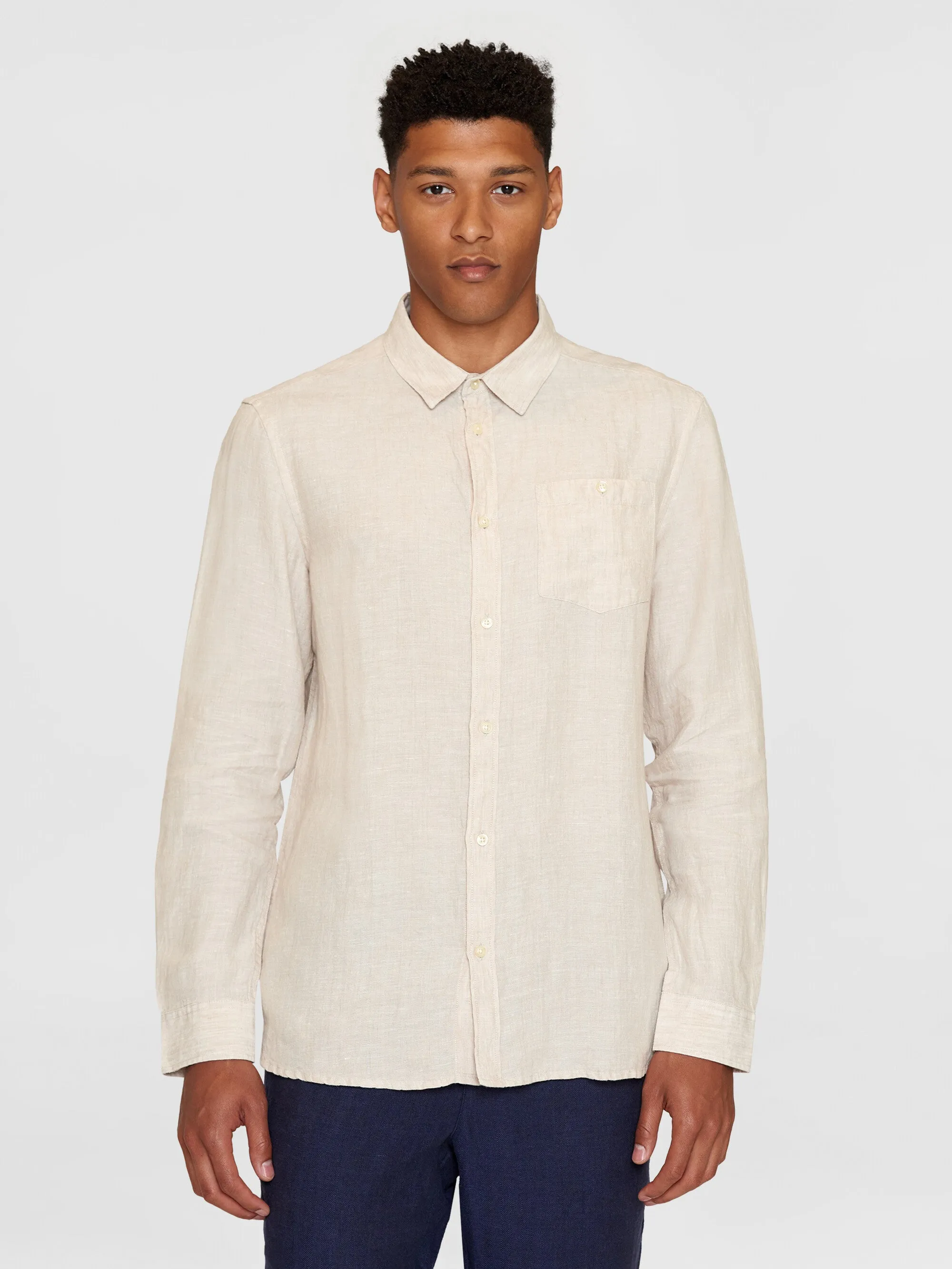 Custom fit linen shirt - Yarndyed - Light feather gray Knowledge Cotton