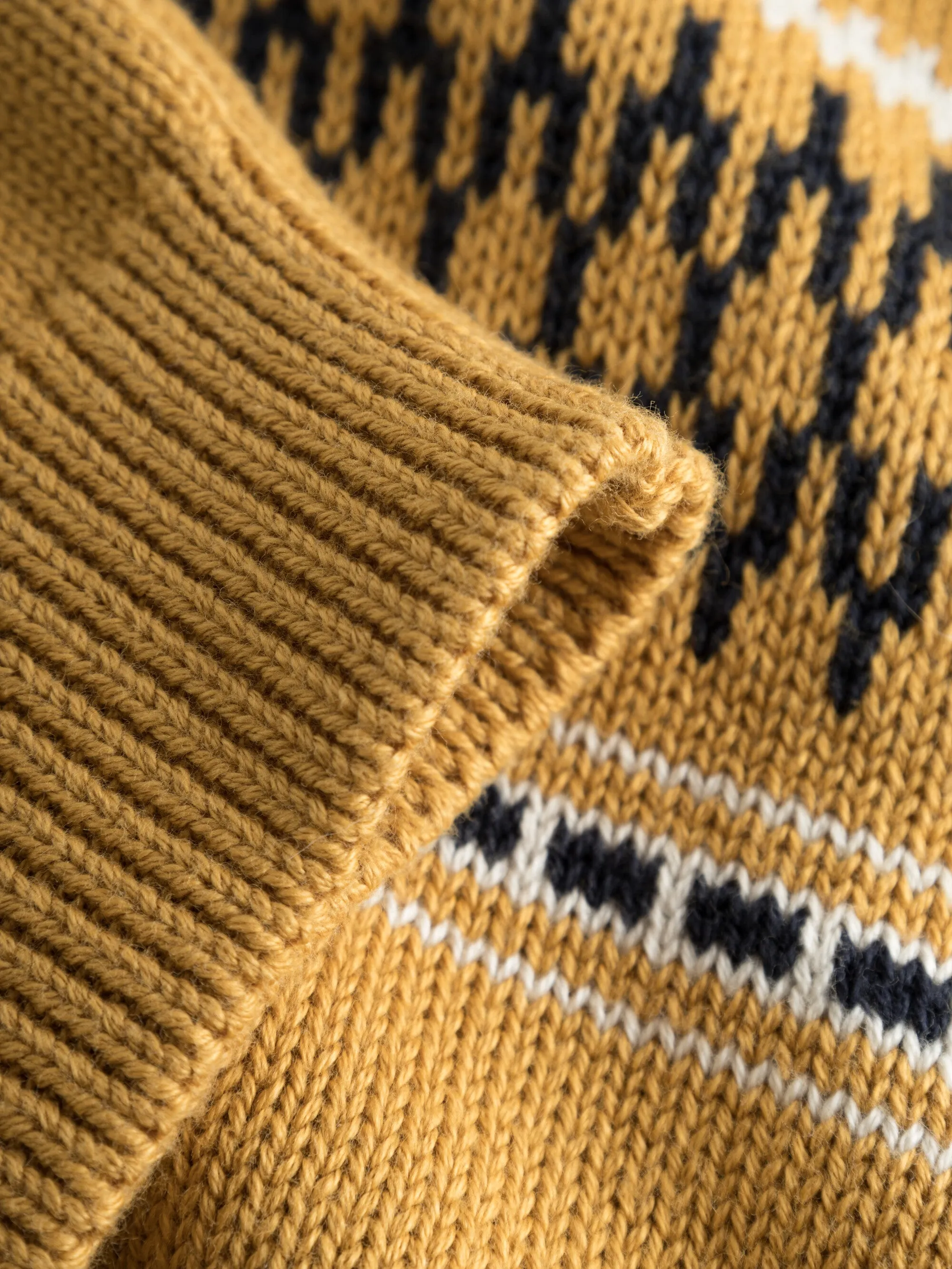 Jacquard knit cotton crew knit - Yellow stripe Knowledge Cotton