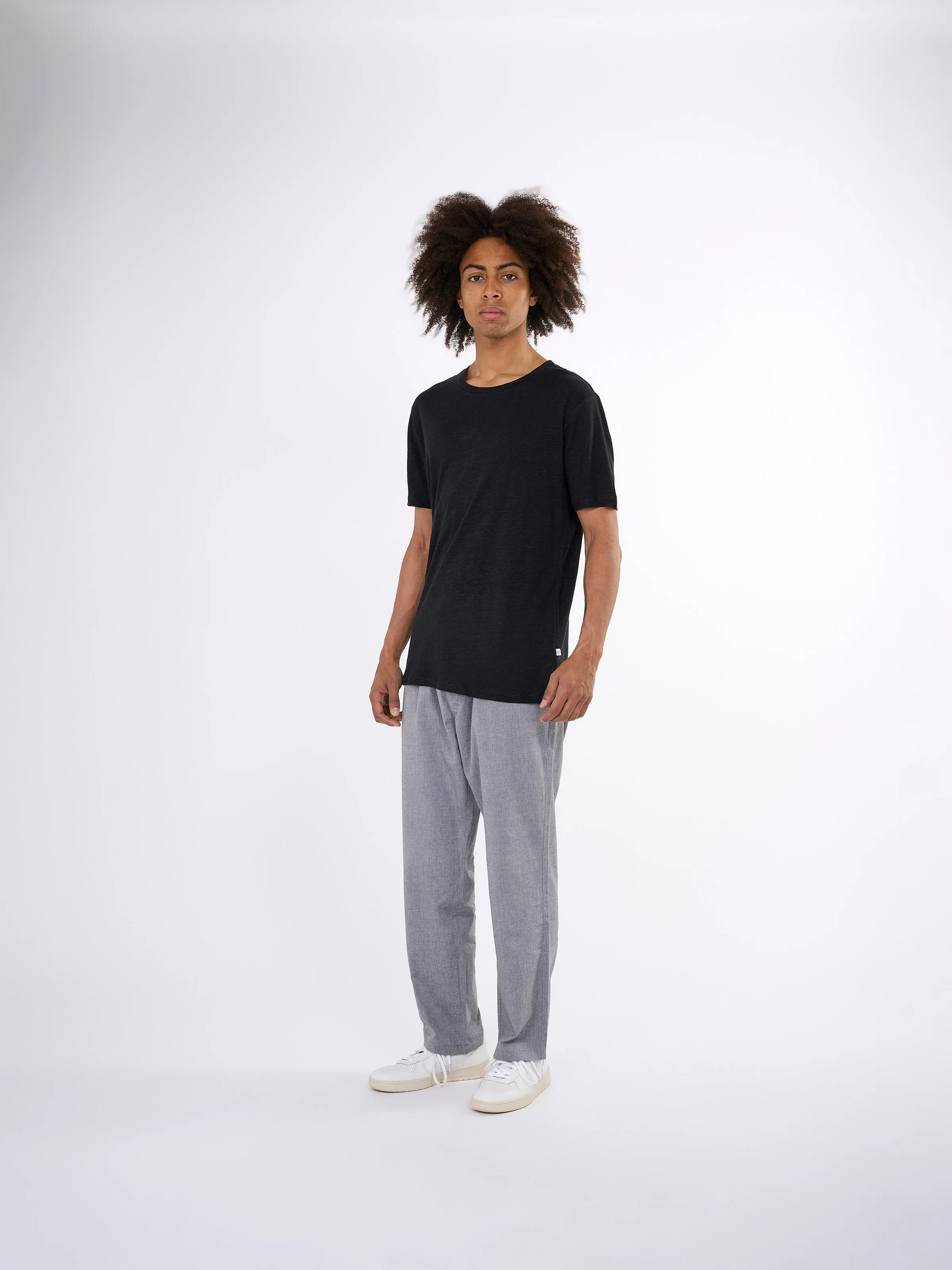 Linen t-shirt - Black Jet Knowledge Cotton