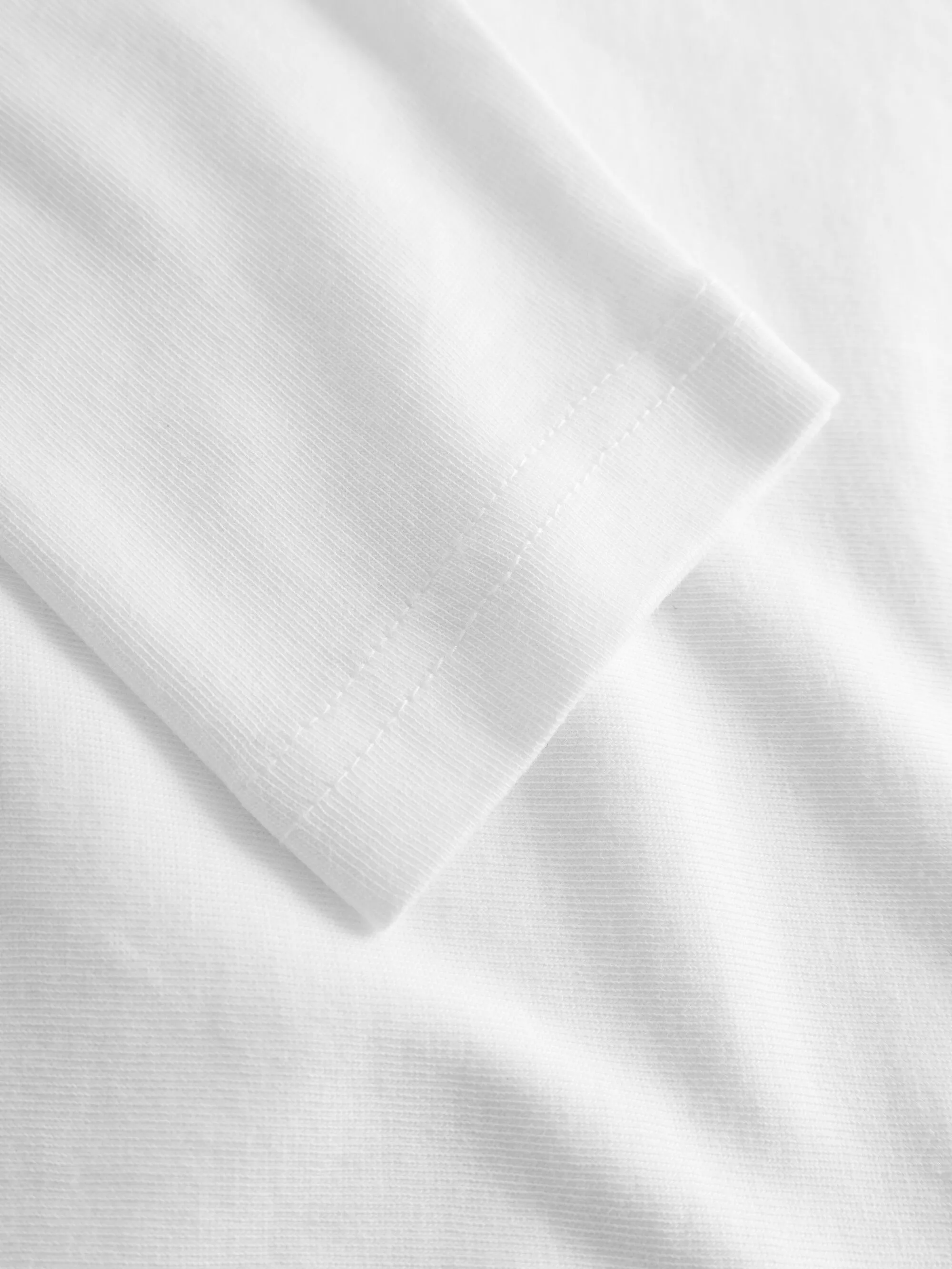 Regular fit badge long sleeved - Bright White Knowledge Cotton