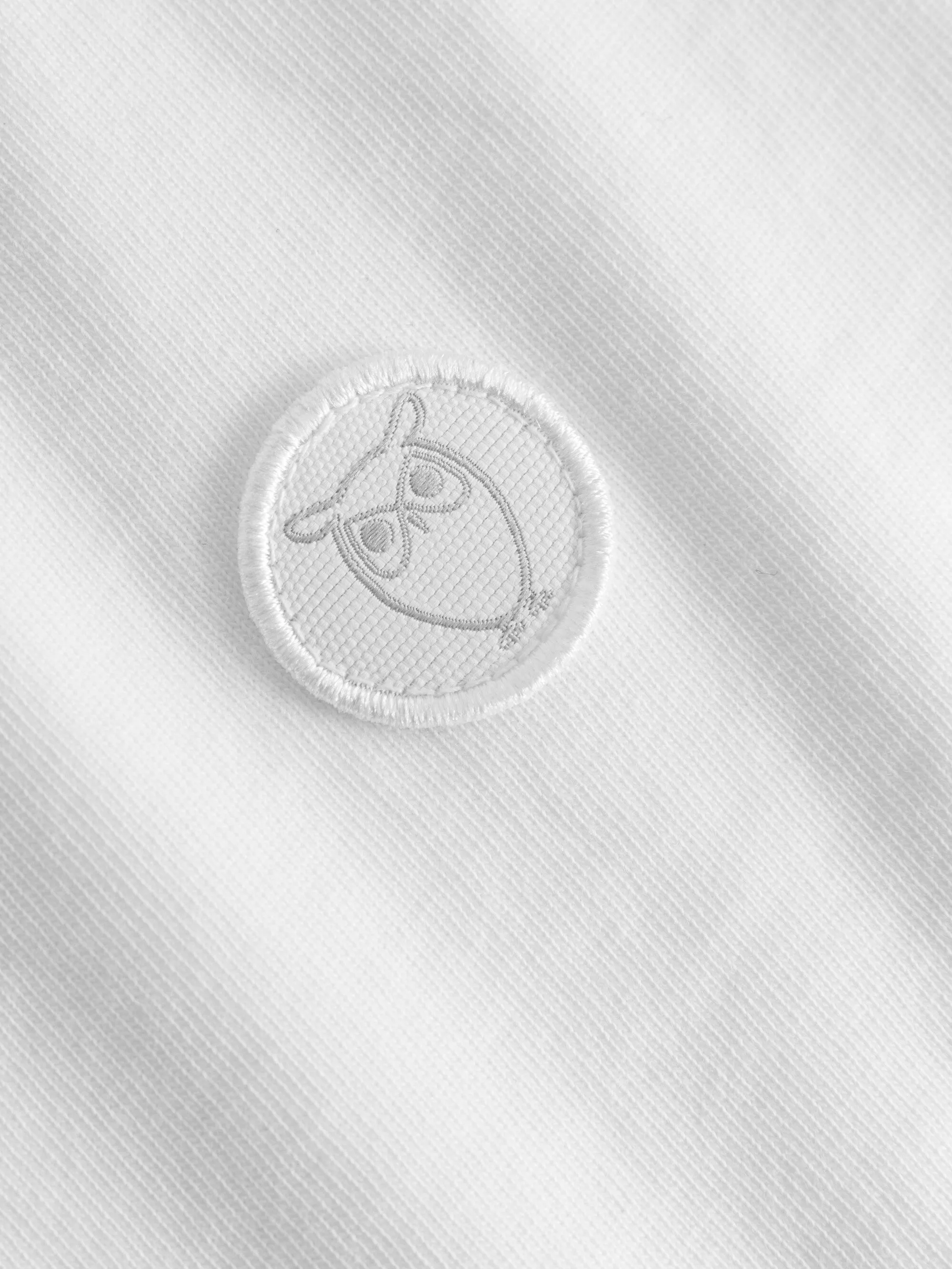 Regular fit badge t-shirt - Bright White Knowledge Cotton