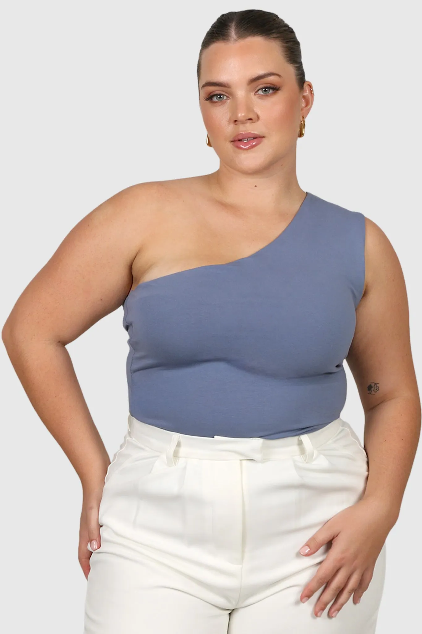 SULLIVAN ONE SHOULDER TOP STEEL BLUE